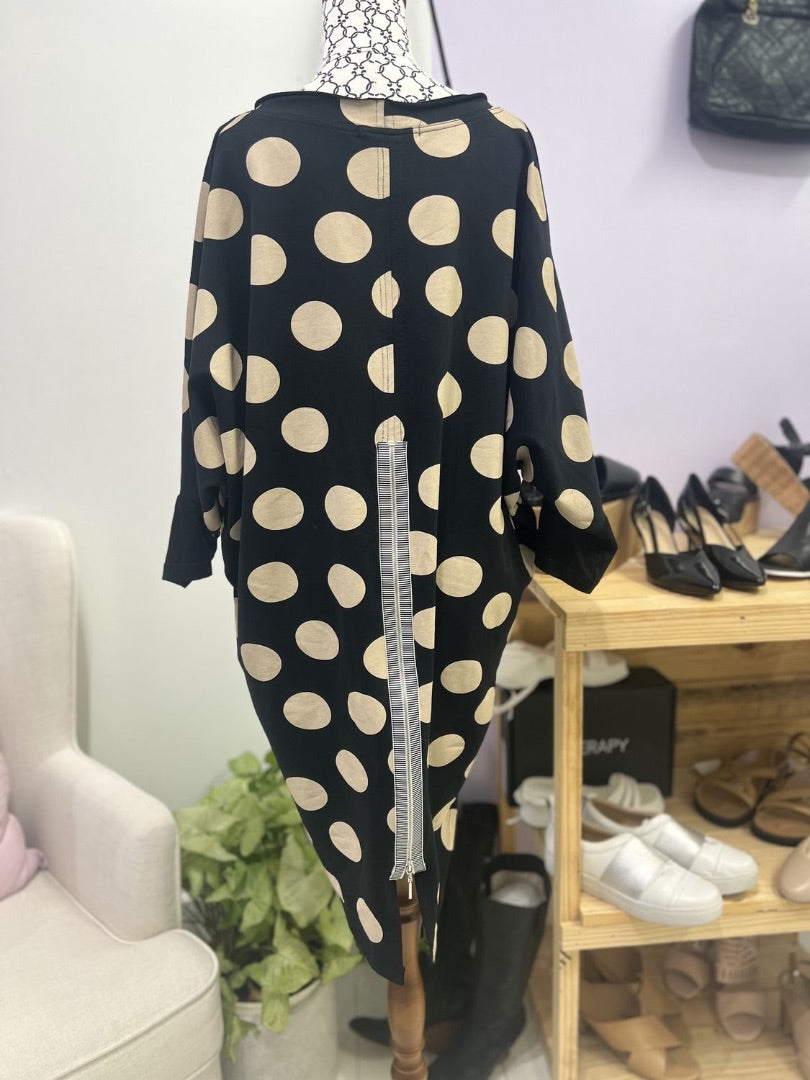 Deeanne Hobbs Black Spotted Tunic - Size 1 (16-18)