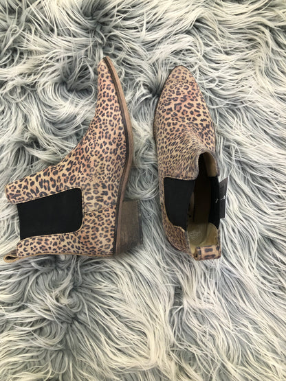 Ivylee Animal Print Short Heeled Boots, 9 (Retail $360 new)