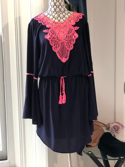 Augustine Navy/Pink Lace L/S Dress, L